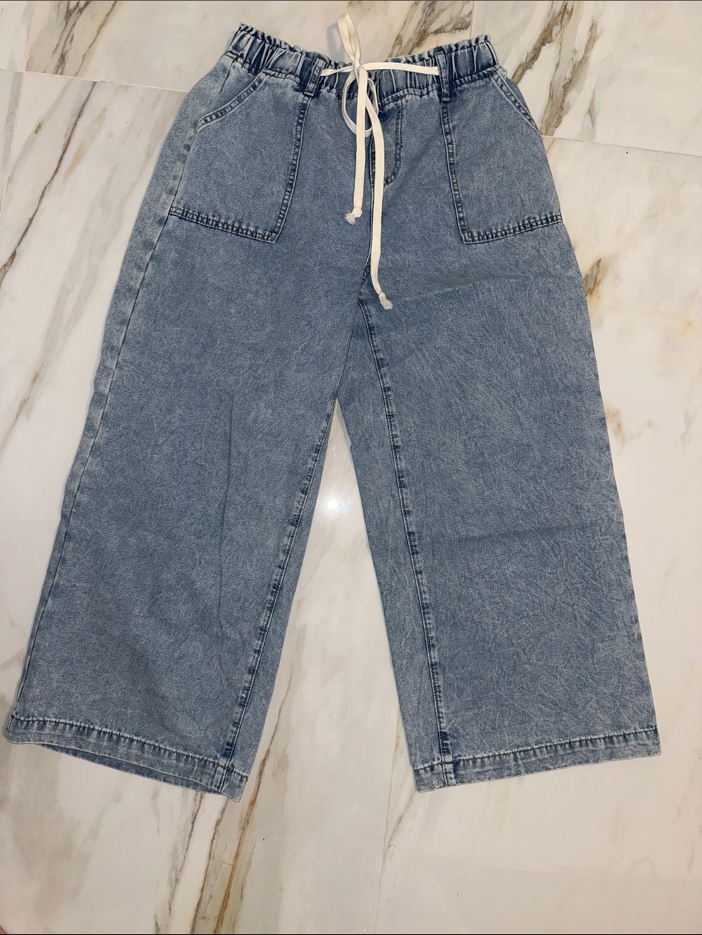 Wide Leg Women's Denim Jeans with Drawstring Waist - Light Blue